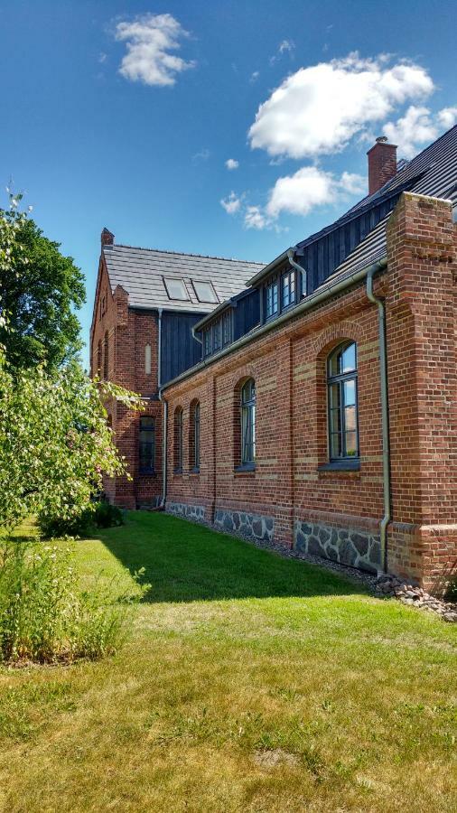 Gutshaus Altbauhof Apartment Dargun Luaran gambar